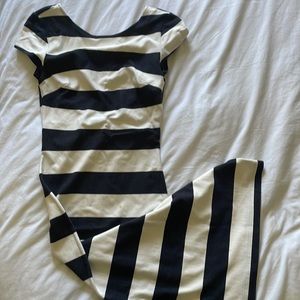 Zara Striped Navy and White Fitted Dress 🛥 💙